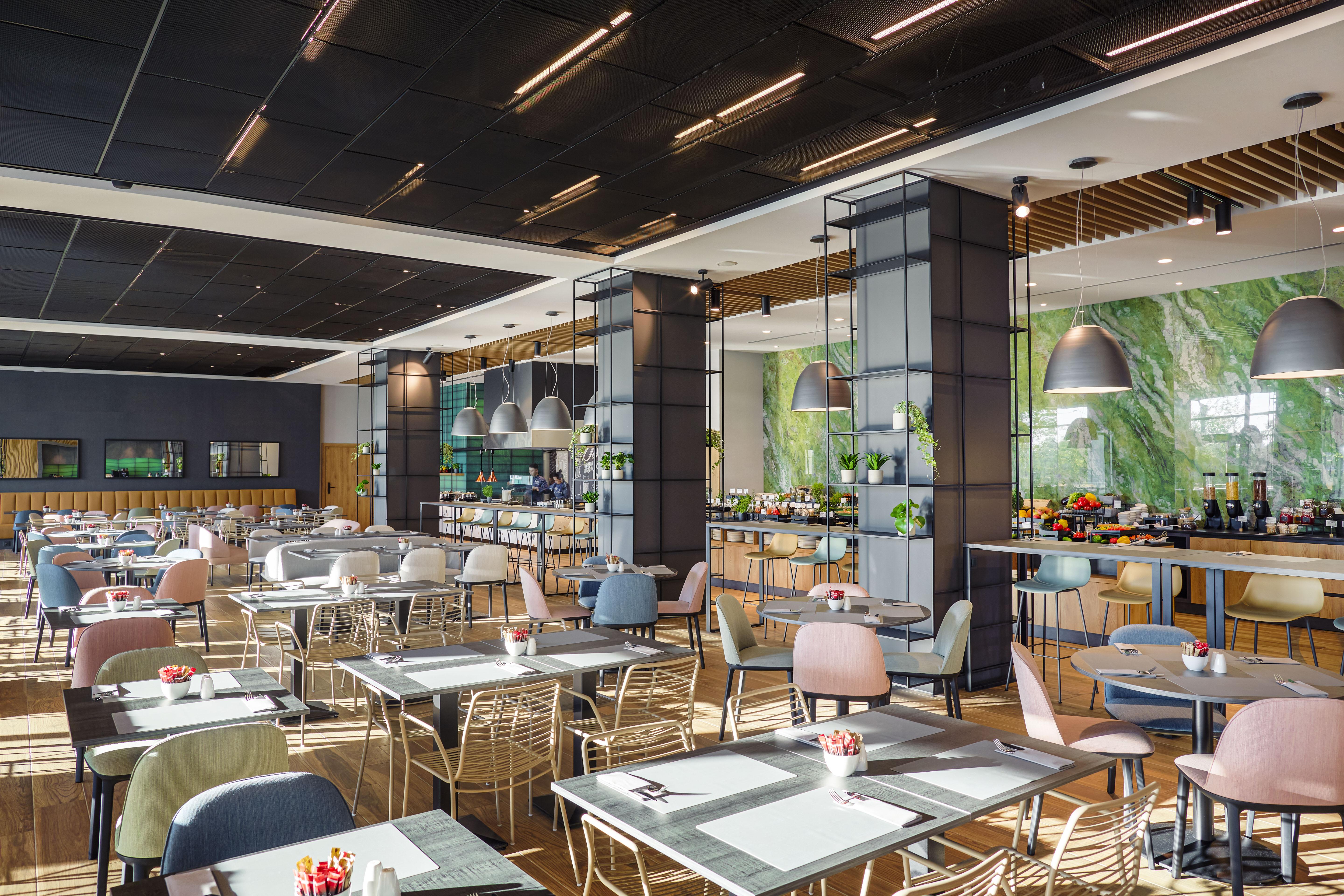 Q Hotel Plus Wroclaw Bielany Bielany Wrocławskie Dış mekan fotoğraf